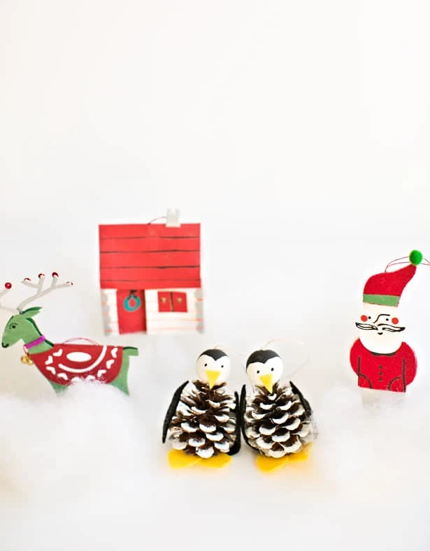 Pine Cone Penguin Ornament Christmas Craft 