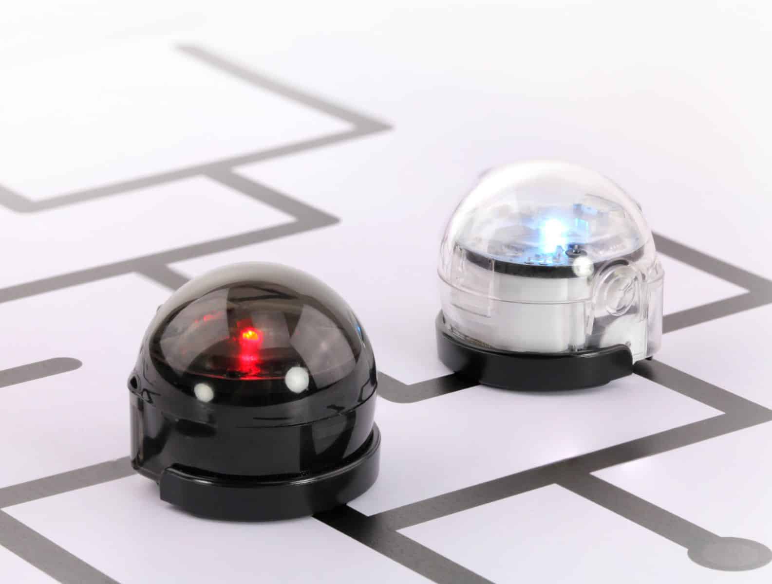 OZOBOT BIT IS A FUN PROGRAMMABLE ROBOT FOR TO CODING
