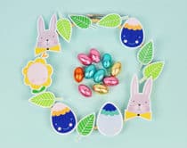 ADORABLE PAPER EASTER WREATH WITH FREE PRINTABLE