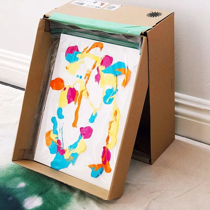 Mess Free Painting for Toddlers = Gorgeous Art! • The Simple Parent
