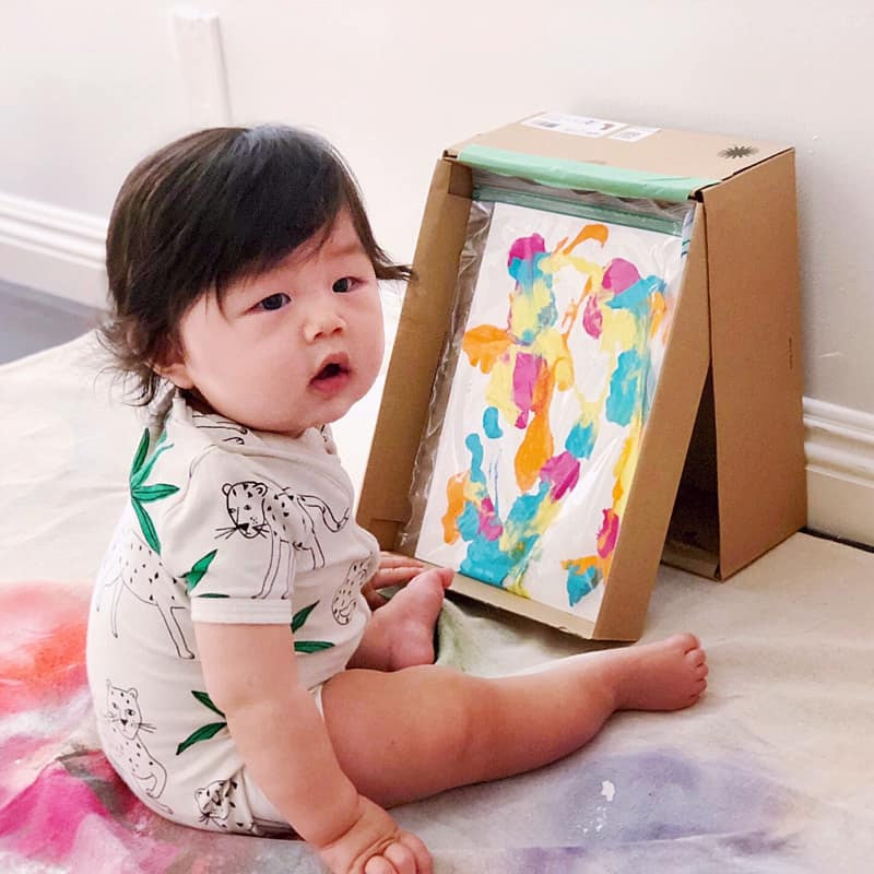 Mess-free baby painting art activity, Video