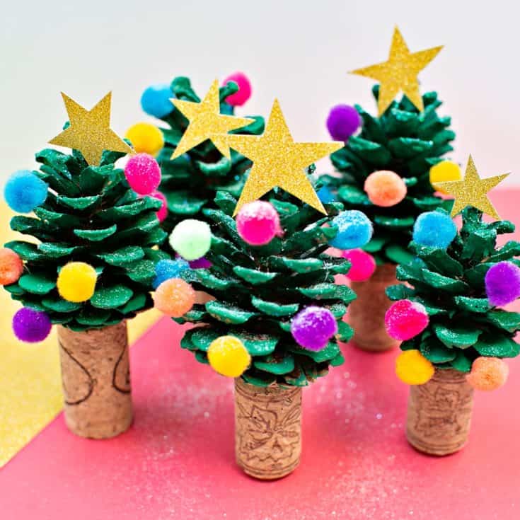 Super Easy Pinecone Christmas Tree Craft - DIY Christmas Tree Crafts