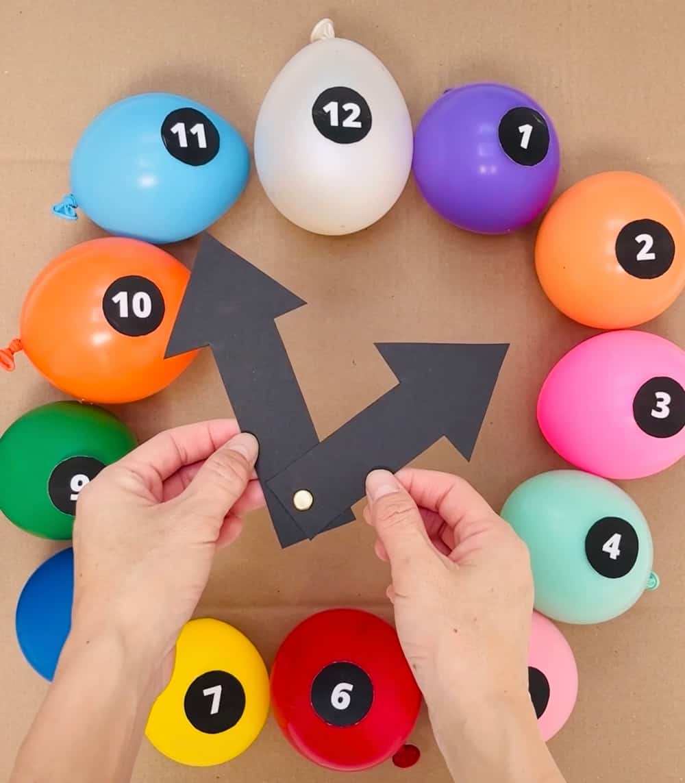 new-year-balloon-clock-best-new-year-s-eve-countdown-idea-for-kids