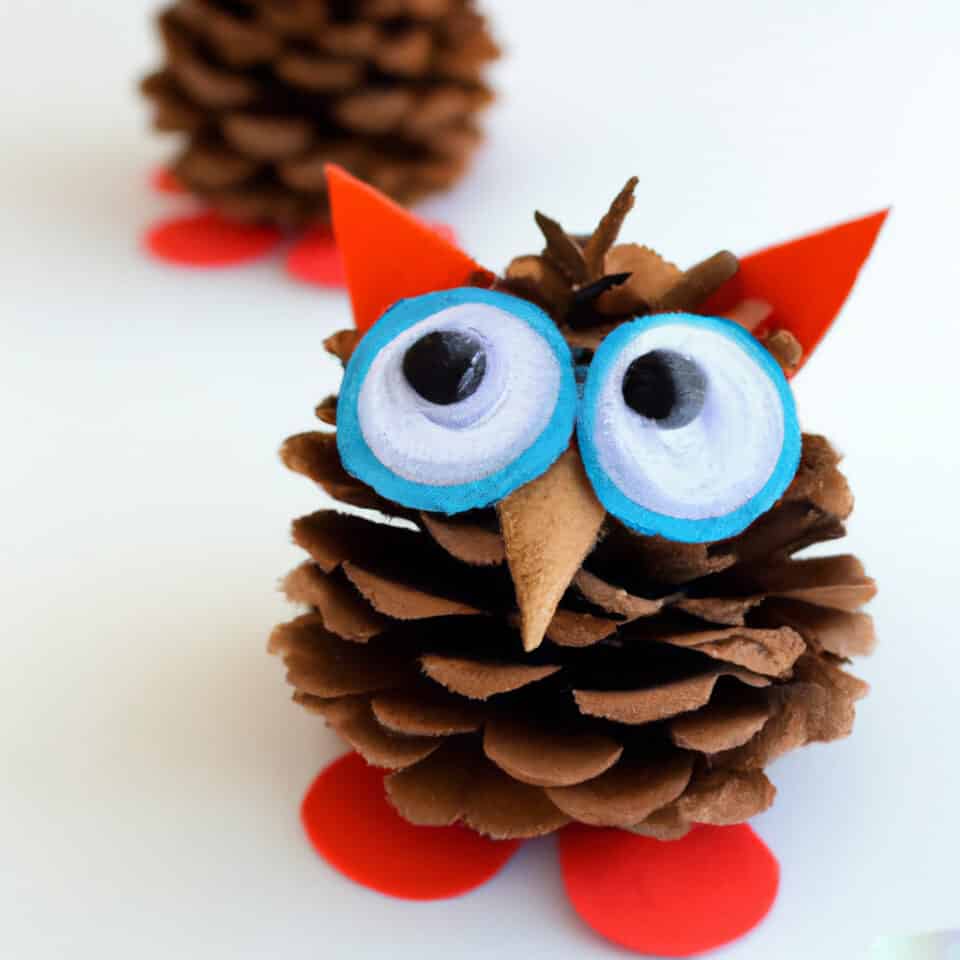 creative-ideas-for-crafting-pine-cone-owls