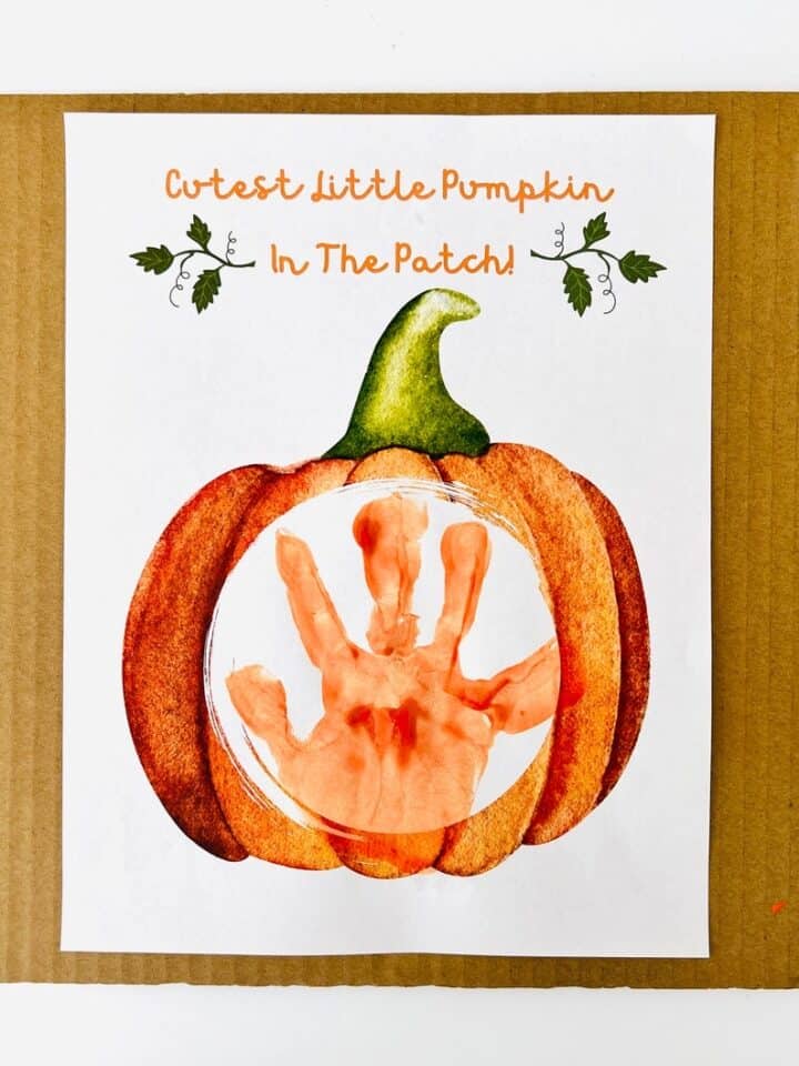 pumpkin-handprint-art-with-printable-template