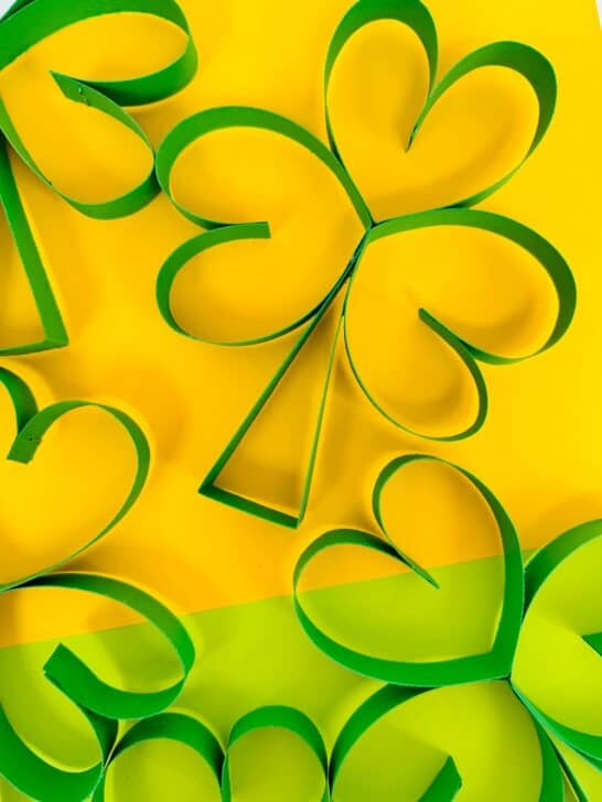 How To Make An Easy Paper Shamrock