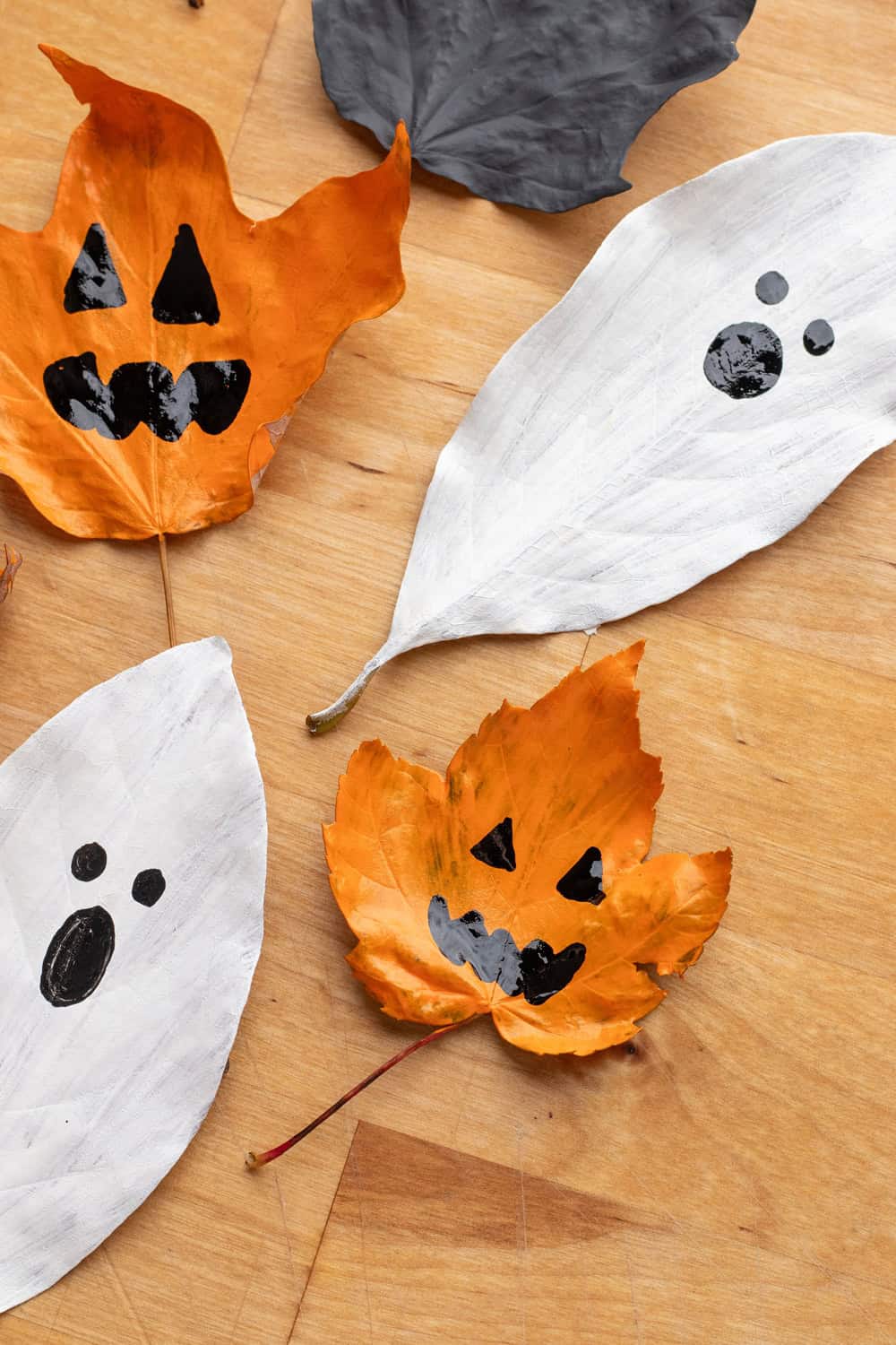 Halloweeen Leaf Craft