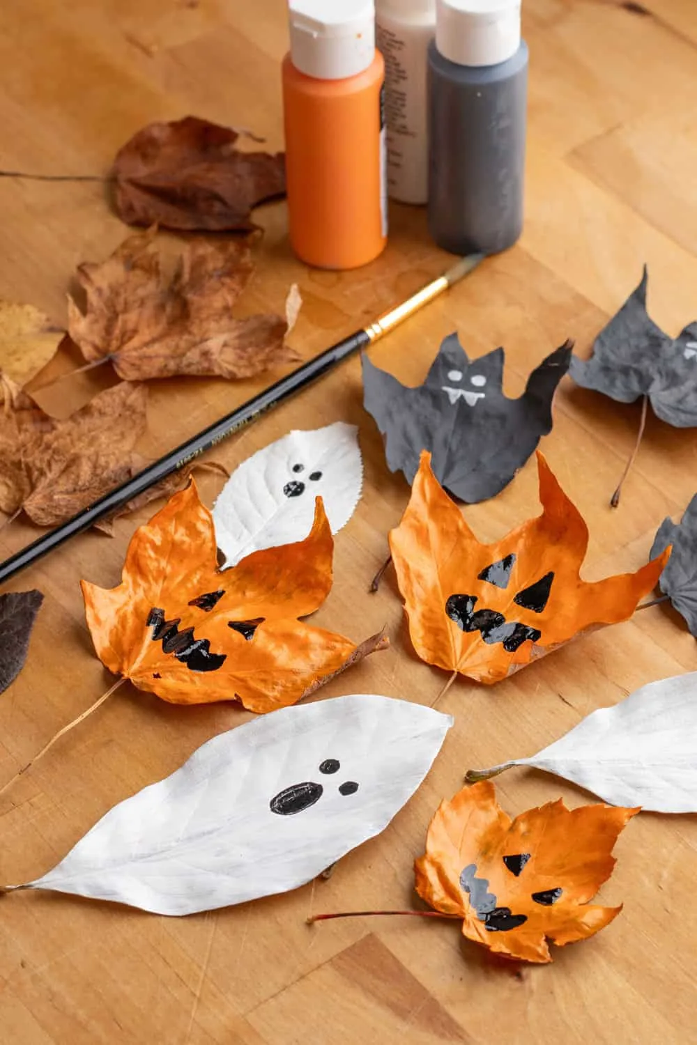 Halloweeen Leaf Craft