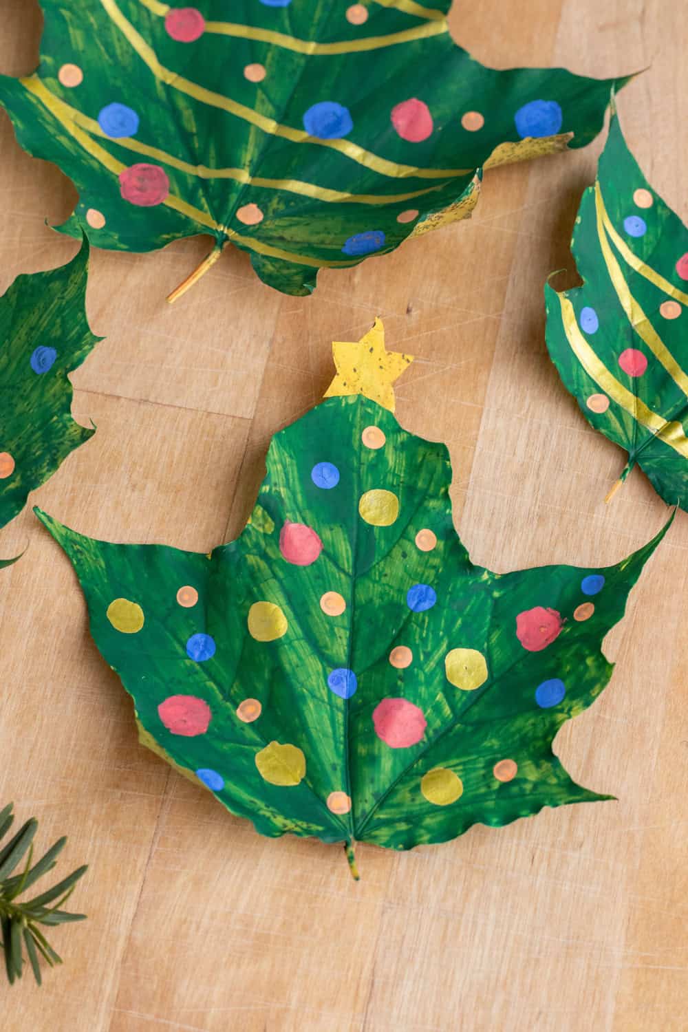 Christmas Tree Leaf Craft 